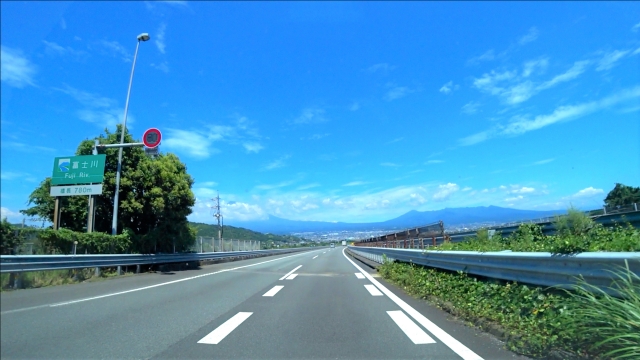 東京から地方への高速道路